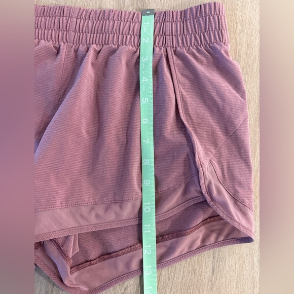 Athleta Mesh Racer Running Pink Mauve Shorts Size Small Mid Rise 4" inseam - Picture 5 of 7